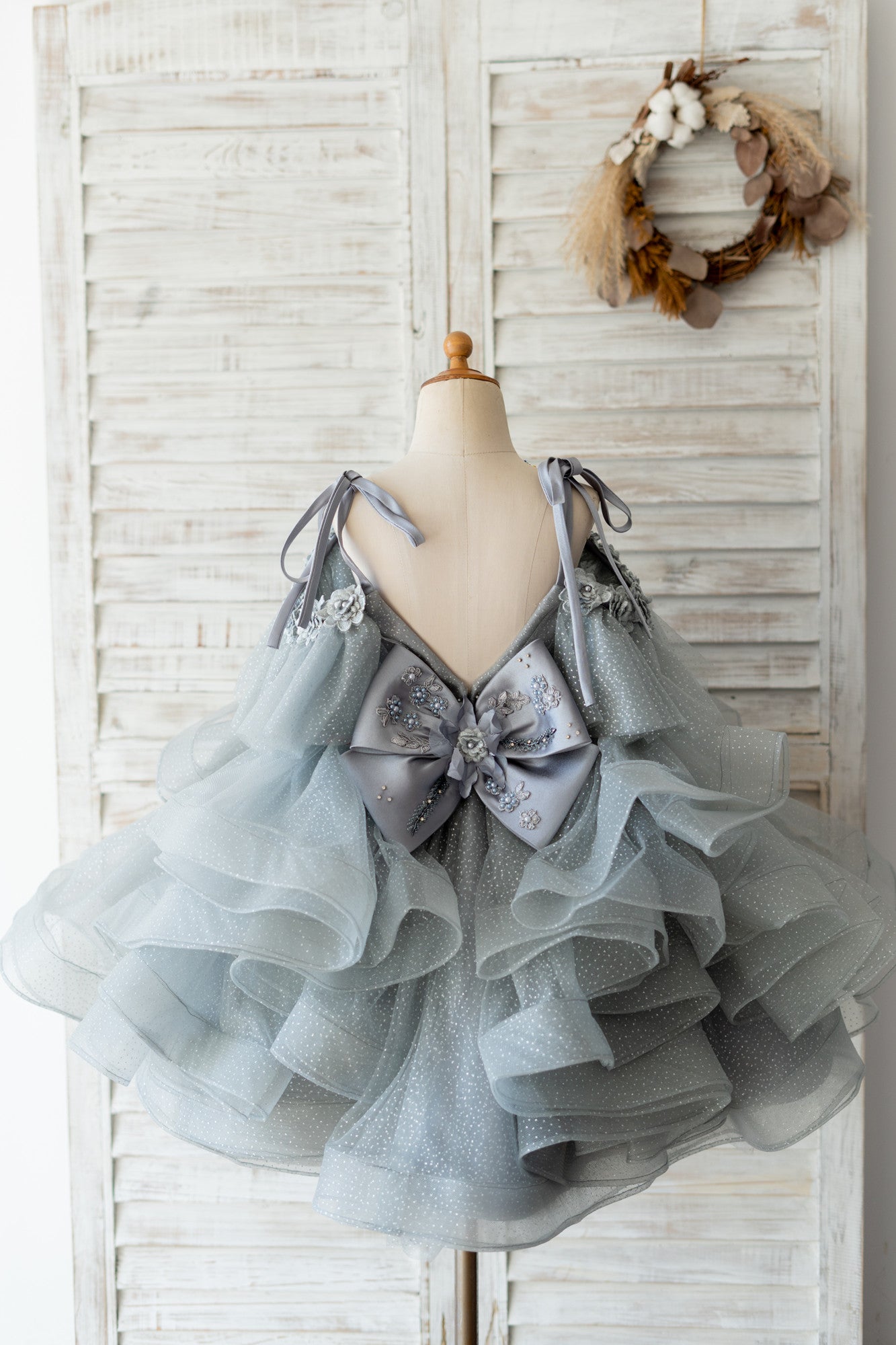 Flower girl 2024 dresses in grey