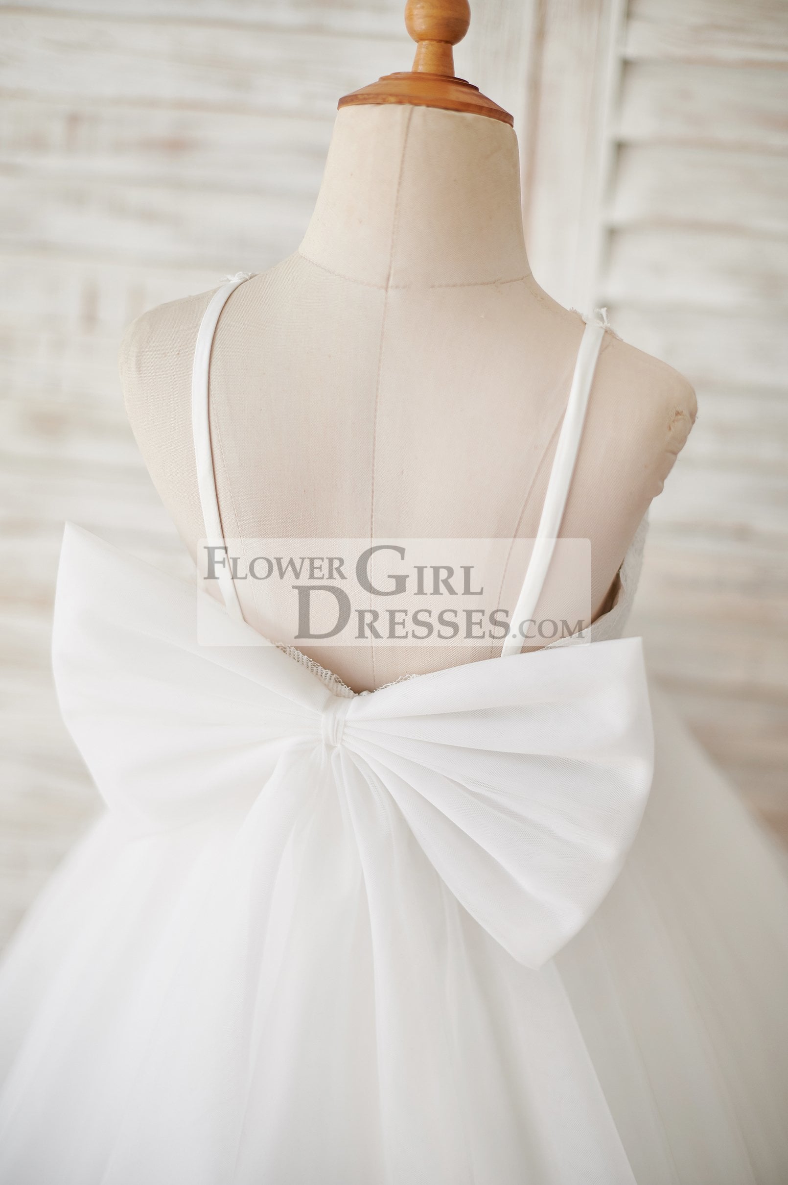 Halter neck sales flower girl dresses